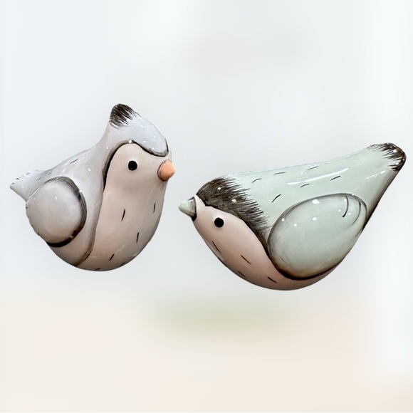 Set Of 2 Target Bullseye Playground Easter Spring 2023 Ceramic Birds - Picture 4 of 8